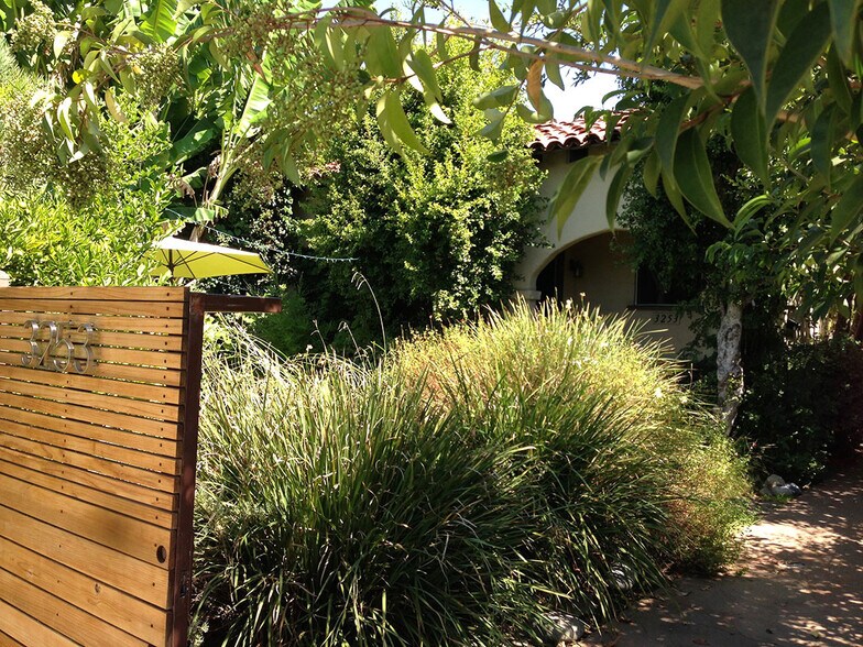 Building Photo - 3253 La Clede Ave