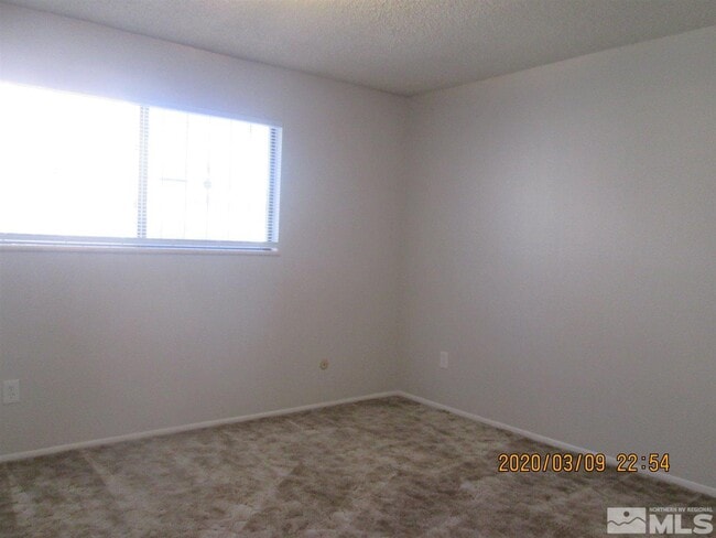 Building Photo - 795 Forest St