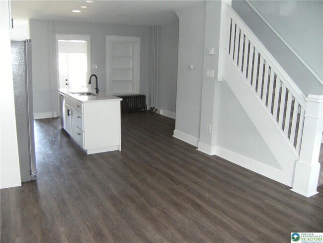 Building Photo - 507 Harrison St