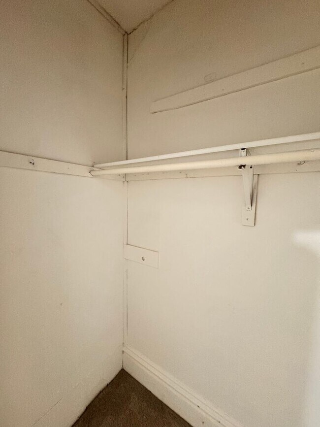 Building Photo - 310 Marshall Ave