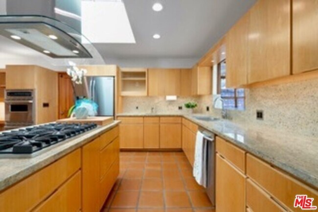 Building Photo - 5942 Paseo Cyn Dr