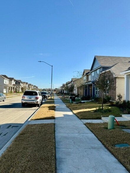 Building Photo - 3048 Strawberry Farm Ln