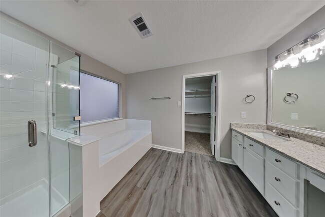 Building Photo - 24210 Shaw Perry Ln