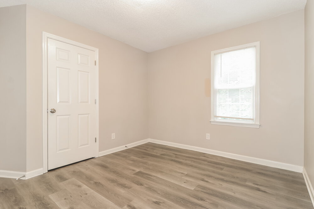 Building Photo - 739 Glenspring Dr