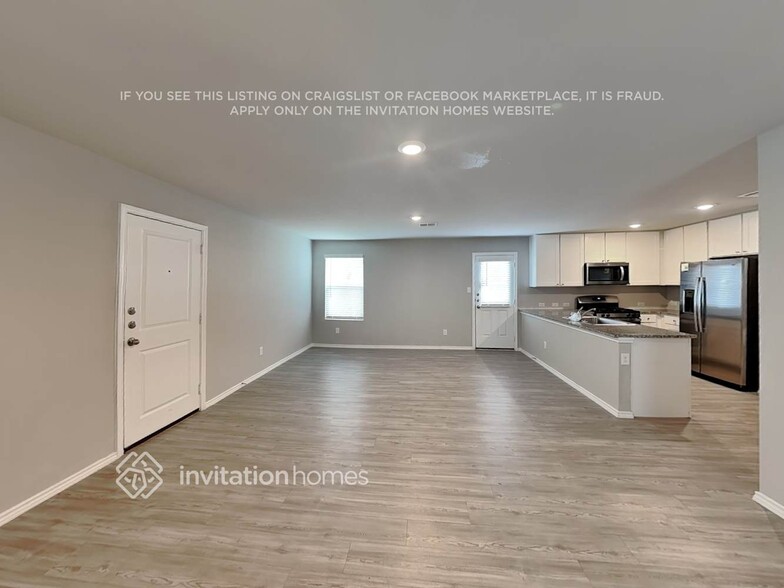 Building Photo - 7238 Lincoln Trce