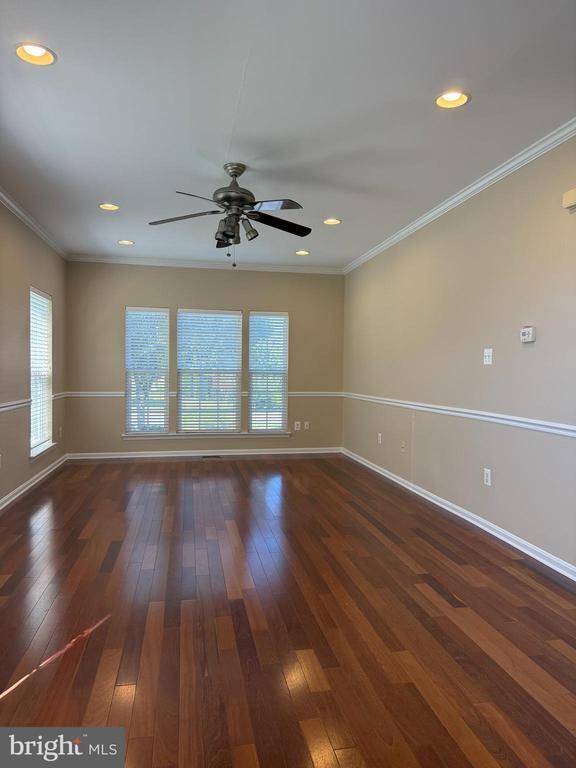 Building Photo - 155 Penns Manor Dr