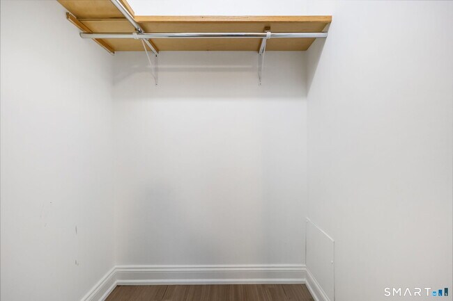 Building Photo - 10 Haviland St