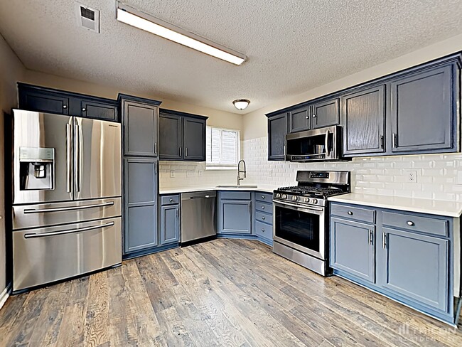 Building Photo - 5946 Laurenfield Dr