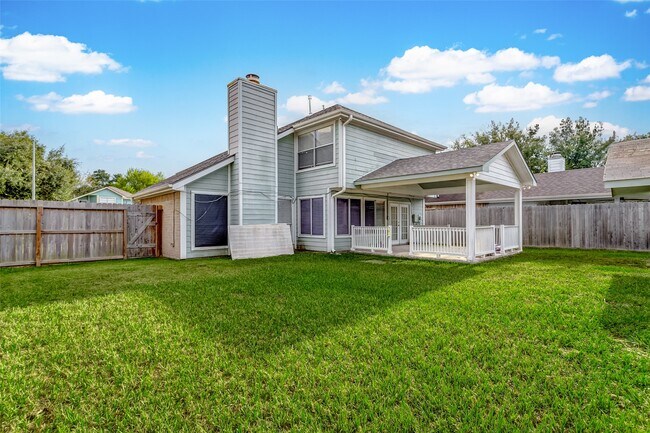 Building Photo - 20218 White Poplar Dr