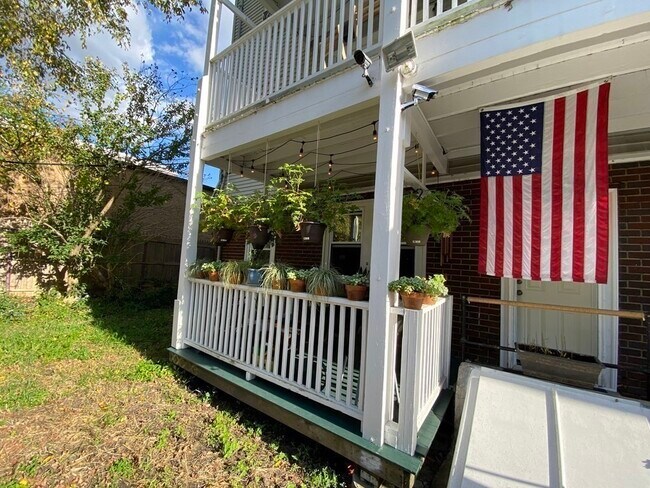 Building Photo - 4295 Washington St