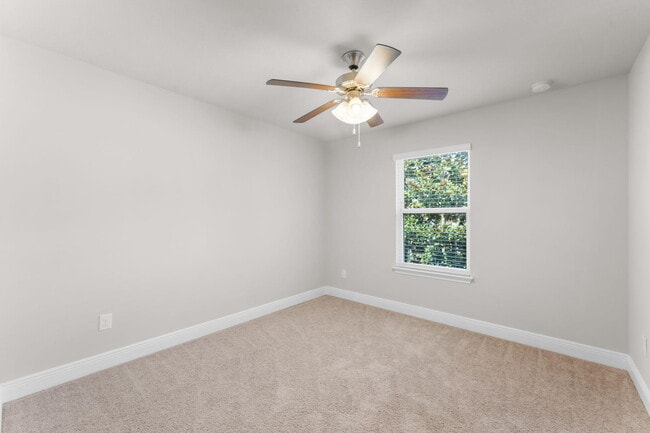 Building Photo - 163 Mosaic Oaks Cir