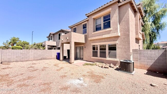 Building Photo - 2499 S Marble St