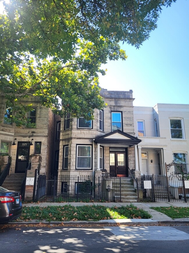 Primary Photo - 3331 W Pierce Ave