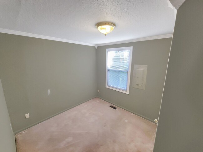Building Photo - Out of this world home on Juniper Street in Milton