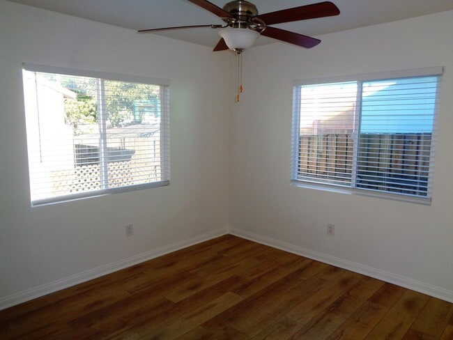 Building Photo - 2 Bedroom 1 Bath Remodeled House for Rent ...