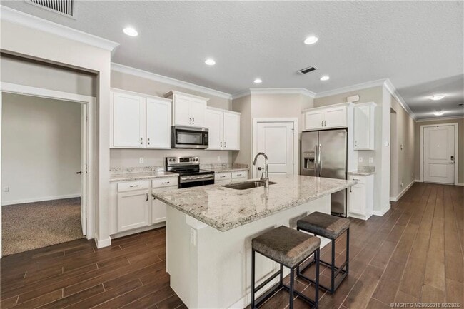 Building Photo - 7461 SW Harbor Cove Dr