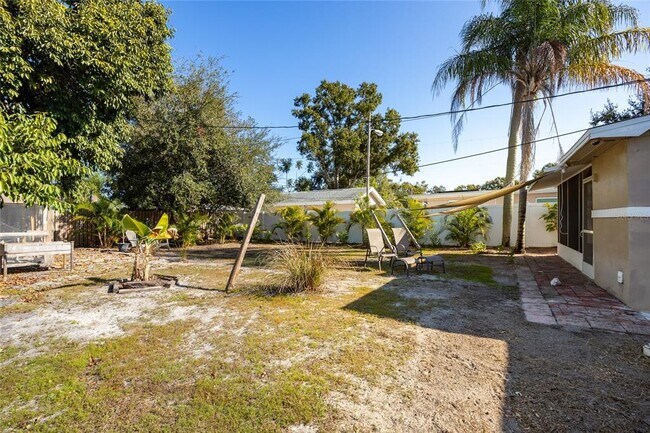 Building Photo - 1513 56th Ave N