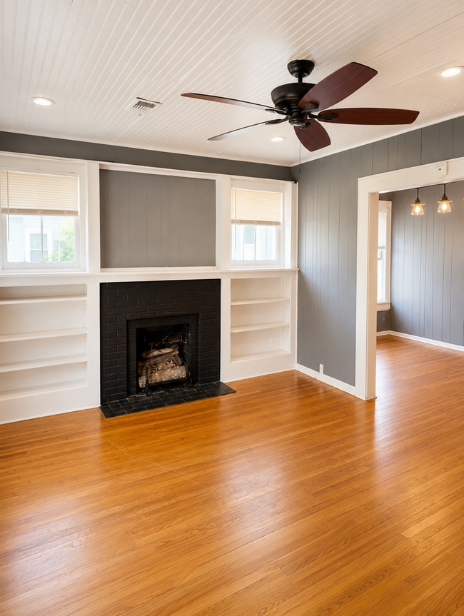 Building Photo - Convenient Ardmore Location