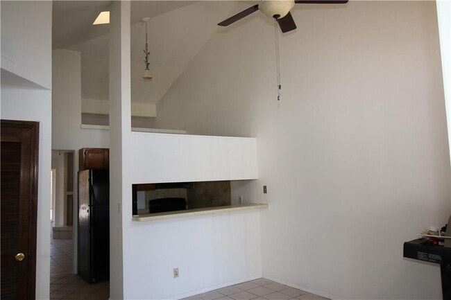 Building Photo - 6027 Bridalveil Dr