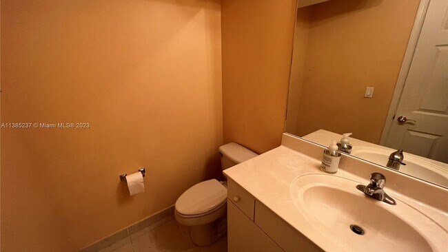 Building Photo - 4439 Regal Ct