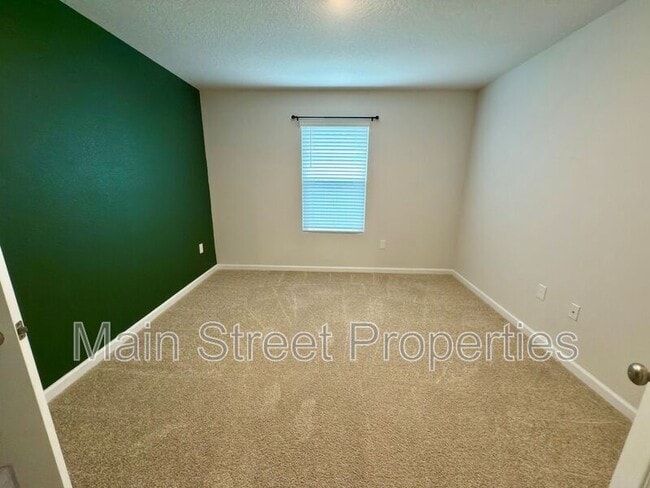 Building Photo - 5260 Peach Dr