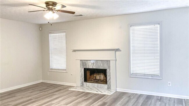 Building Photo - 570 Sterling Pointe Ct NW