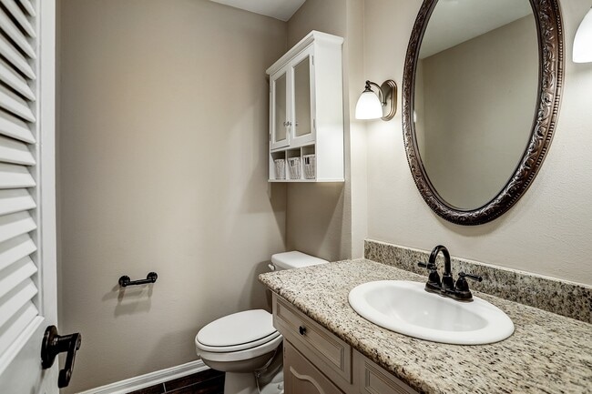 Building Photo - 15010 Kimberley Ct