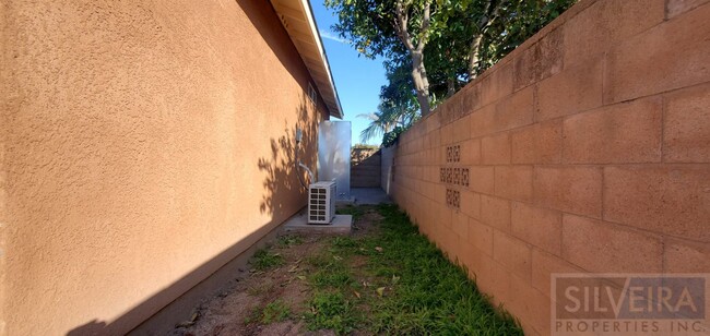 Building Photo - Newly Built 2 Bedroom Unit