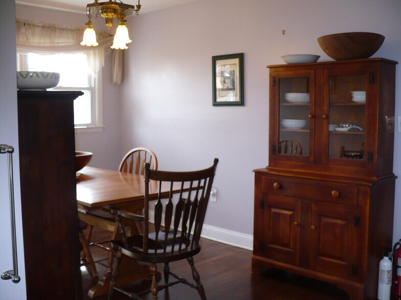 Building Photo - 30 Affeldt Dr