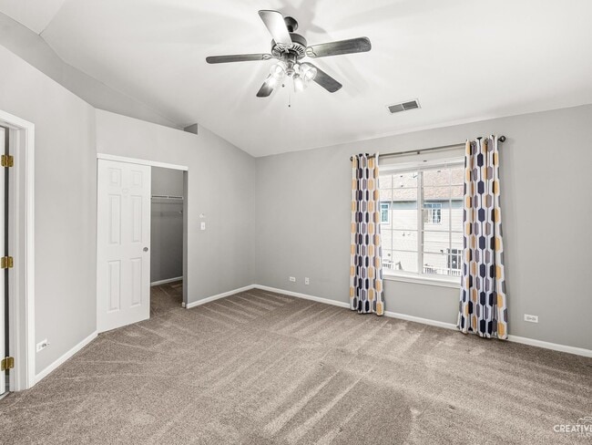 Building Photo - 3472 Ravinia Cir