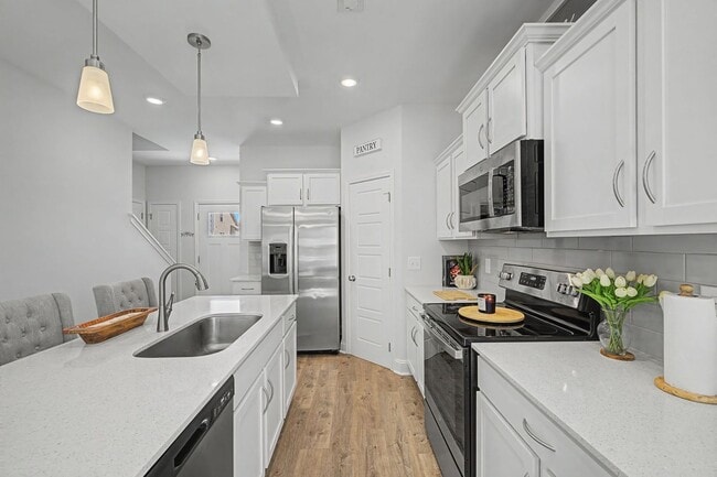 Building Photo - 2138 Ireland Wy