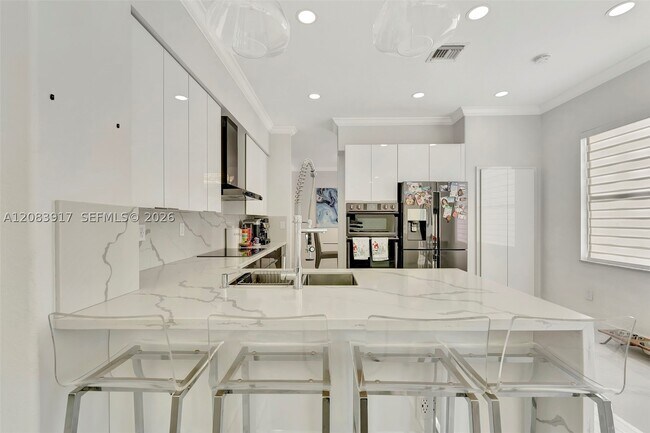 Building Photo - 2102 SW 176th Ave