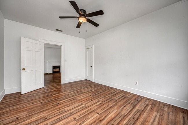 Building Photo - Updated 3/2 in  SW Ardmore
