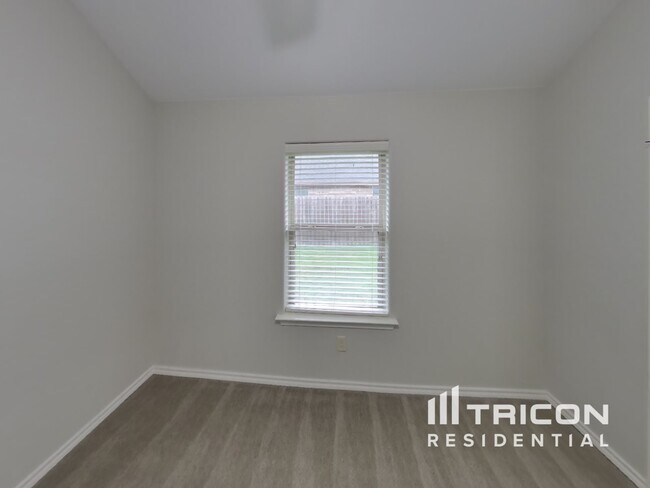 Building Photo - 3107 White Horse Ct