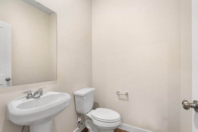 Building Photo - 5811 Blue Grama Dr