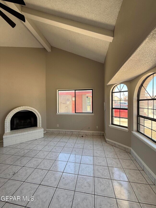 Building Photo - 11708 Sierra Azul Dr