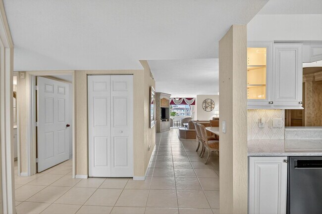Building Photo - 12529 Imperial Isle Dr