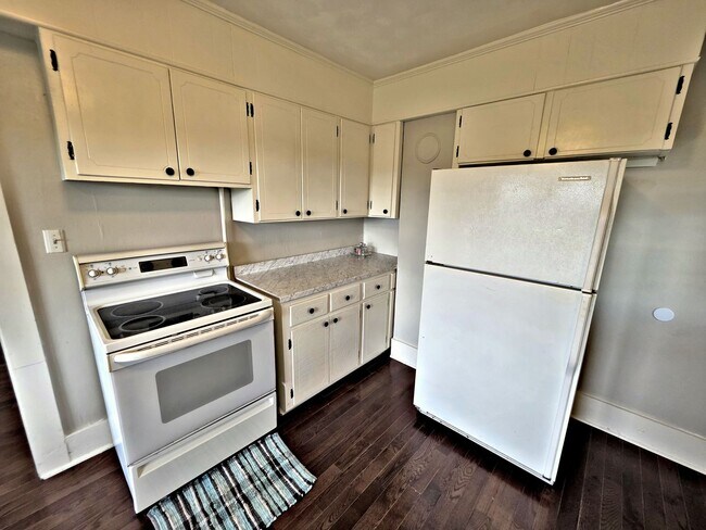 Building Photo - HOUSE FOR RENT - COURTLAND