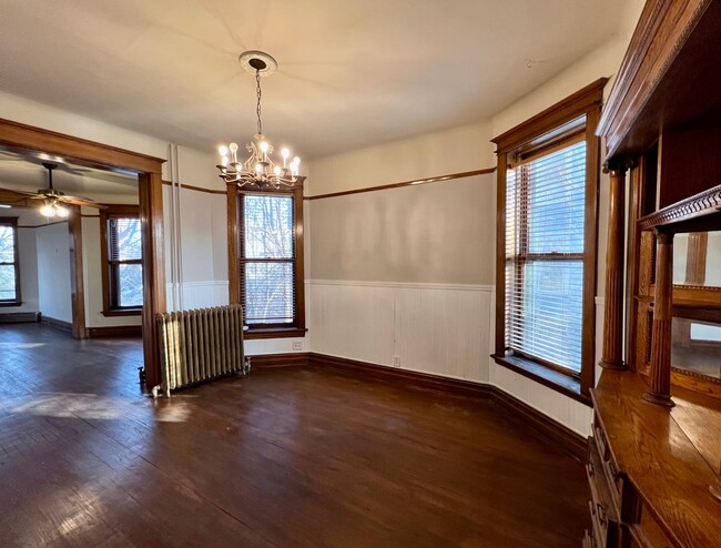 Building Photo - 2326 S Millard Ave