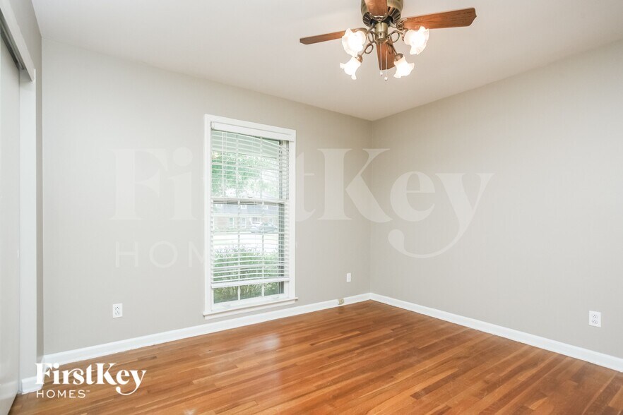 Building Photo - 5482 Timmons Ave