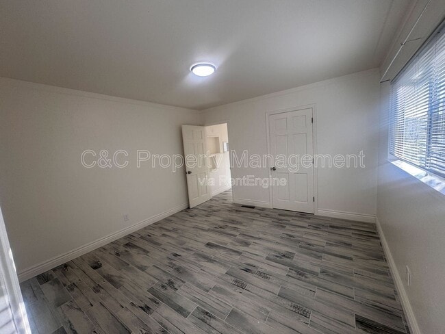 Building Photo - 801 Wainwright St