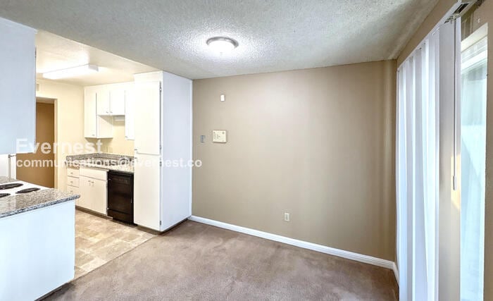 Building Photo - 277 Tradewinds Dr