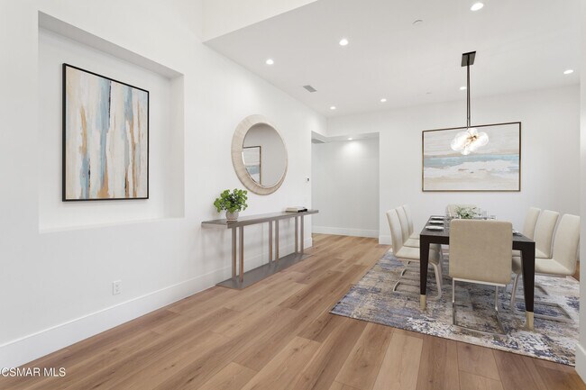 Building Photo - 361 Toyon Ct