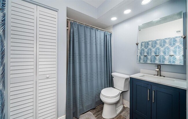 Building Photo - 969 Gulf View Blvd