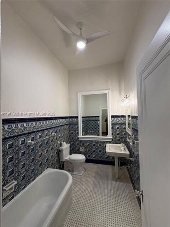 Building Photo - 3240 Morris Ln