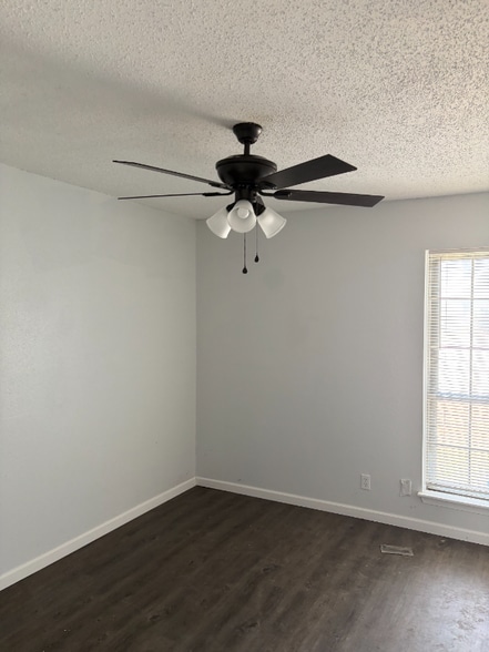 Building Photo - 3602 Bremen Ave