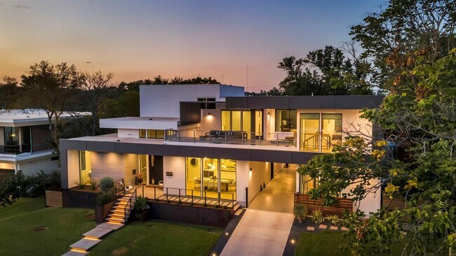 Building Photo - 4811 Timberline Dr
