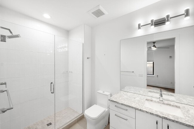 Building Photo - LUX 3BD, 5BA Modern Townhome Near Cherry C...