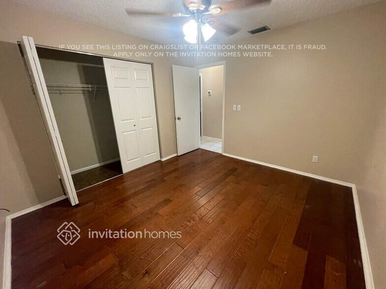 Building Photo - 15732 Treasure Island Ln