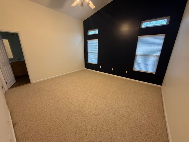 Building Photo - 2204 Market Garden Ln